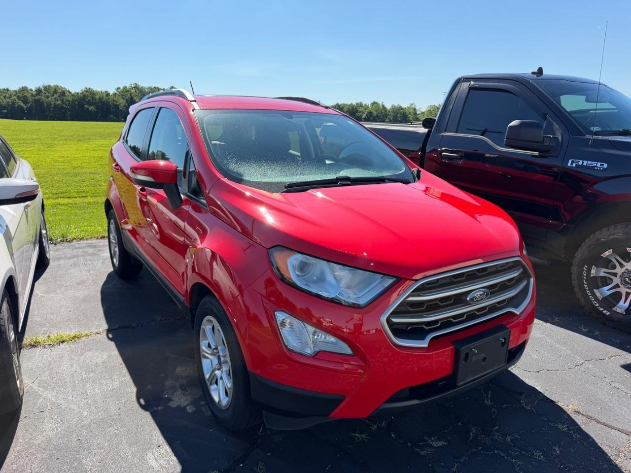 Ford EcoSport Vehicle Full-screen Gallery Image 02