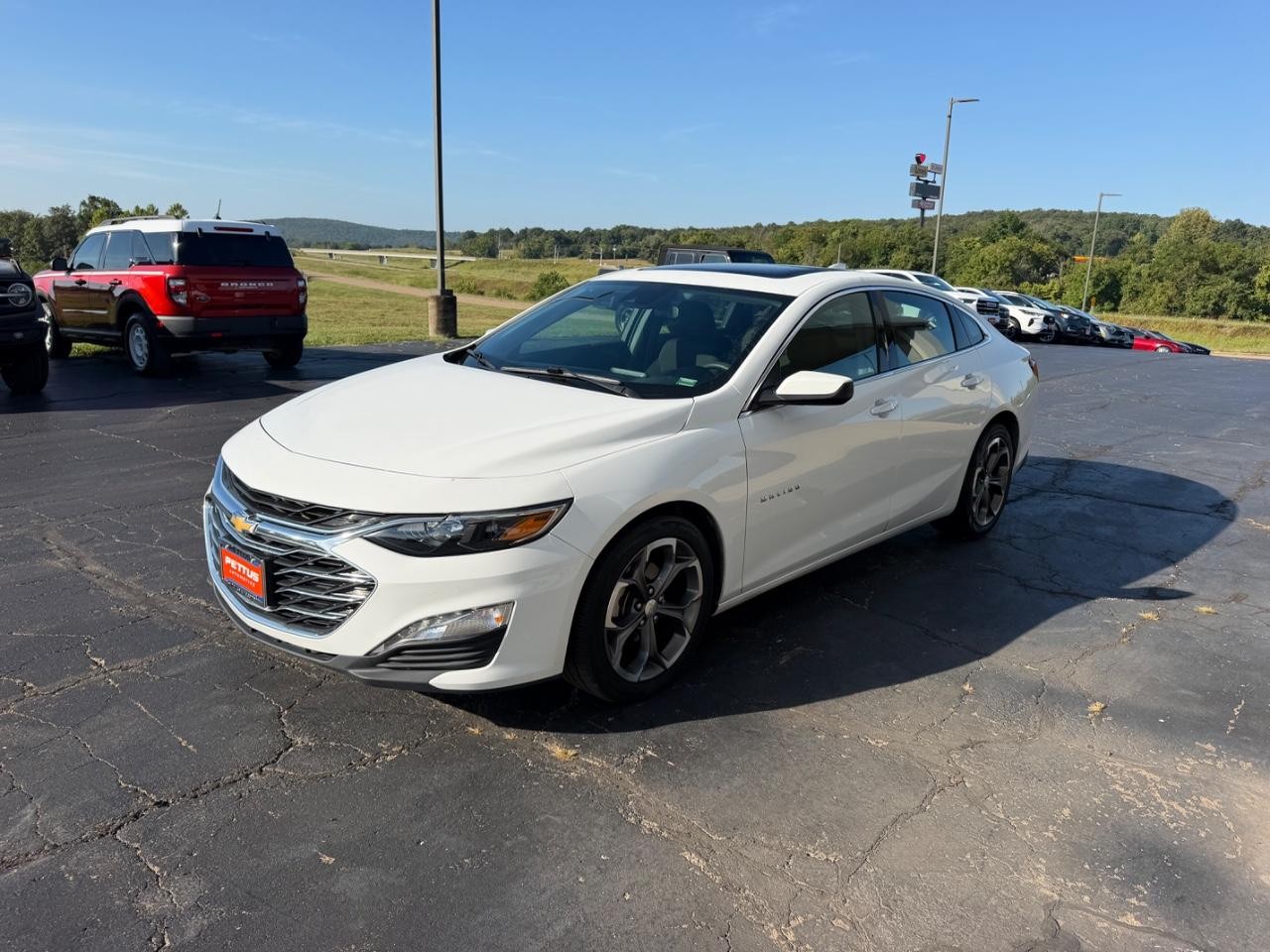 Chevrolet Malibu Vehicle Full-screen Gallery Image 07
