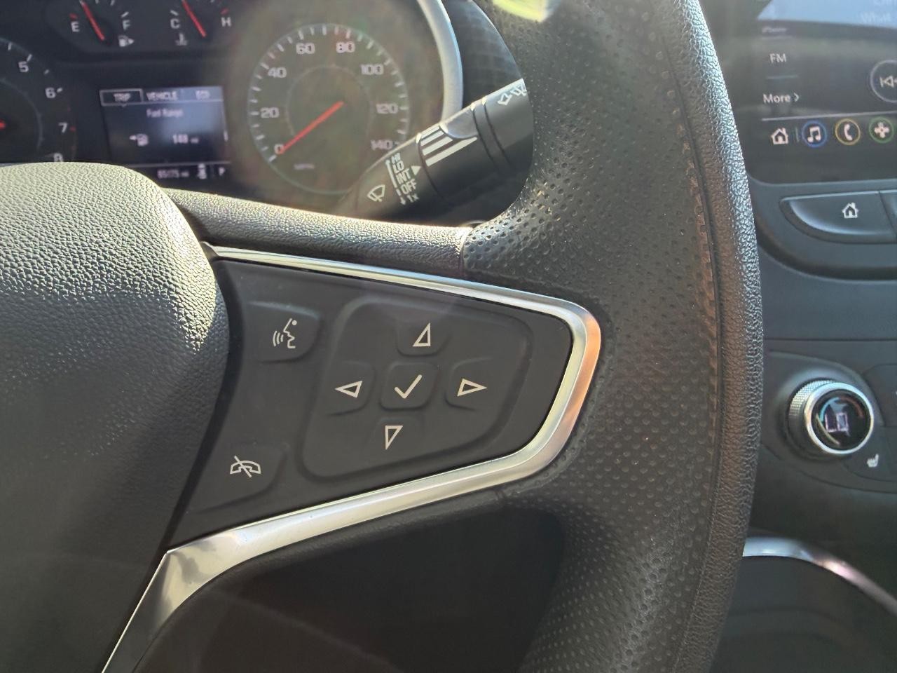 Chevrolet Malibu Vehicle Full-screen Gallery Image 14