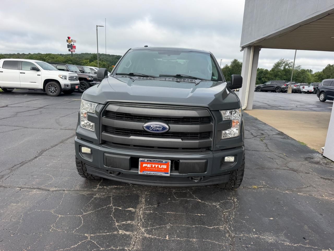 Ford F-150 Vehicle Full-screen Gallery Image 08