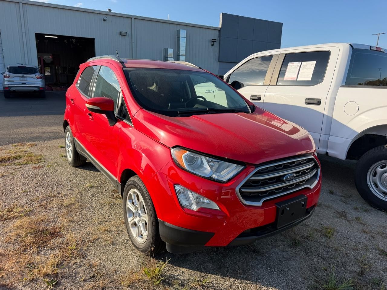 Ford EcoSport Vehicle Full-screen Gallery Image 02