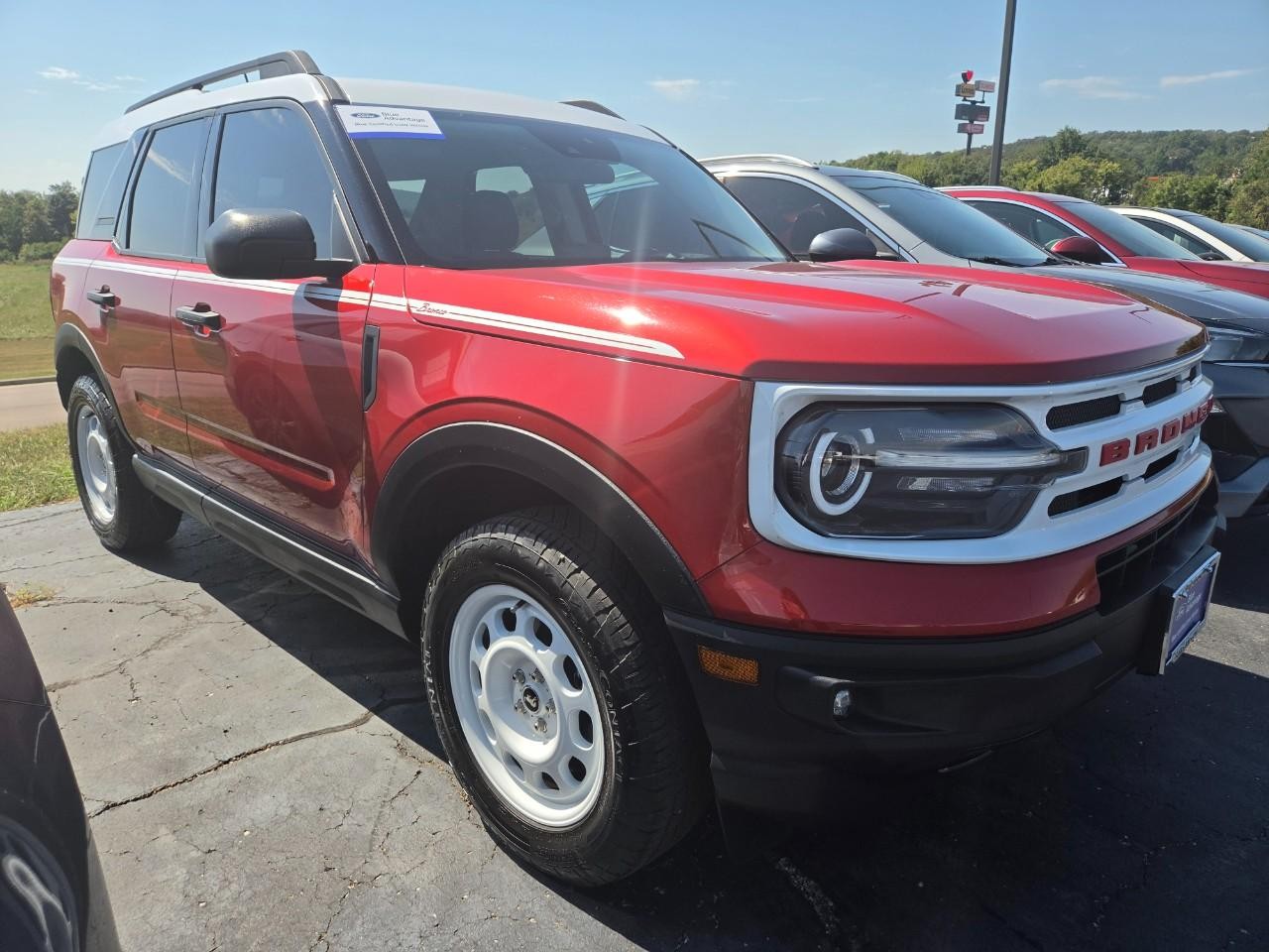 Ford Bronco Sport Vehicle Full-screen Gallery Image 02