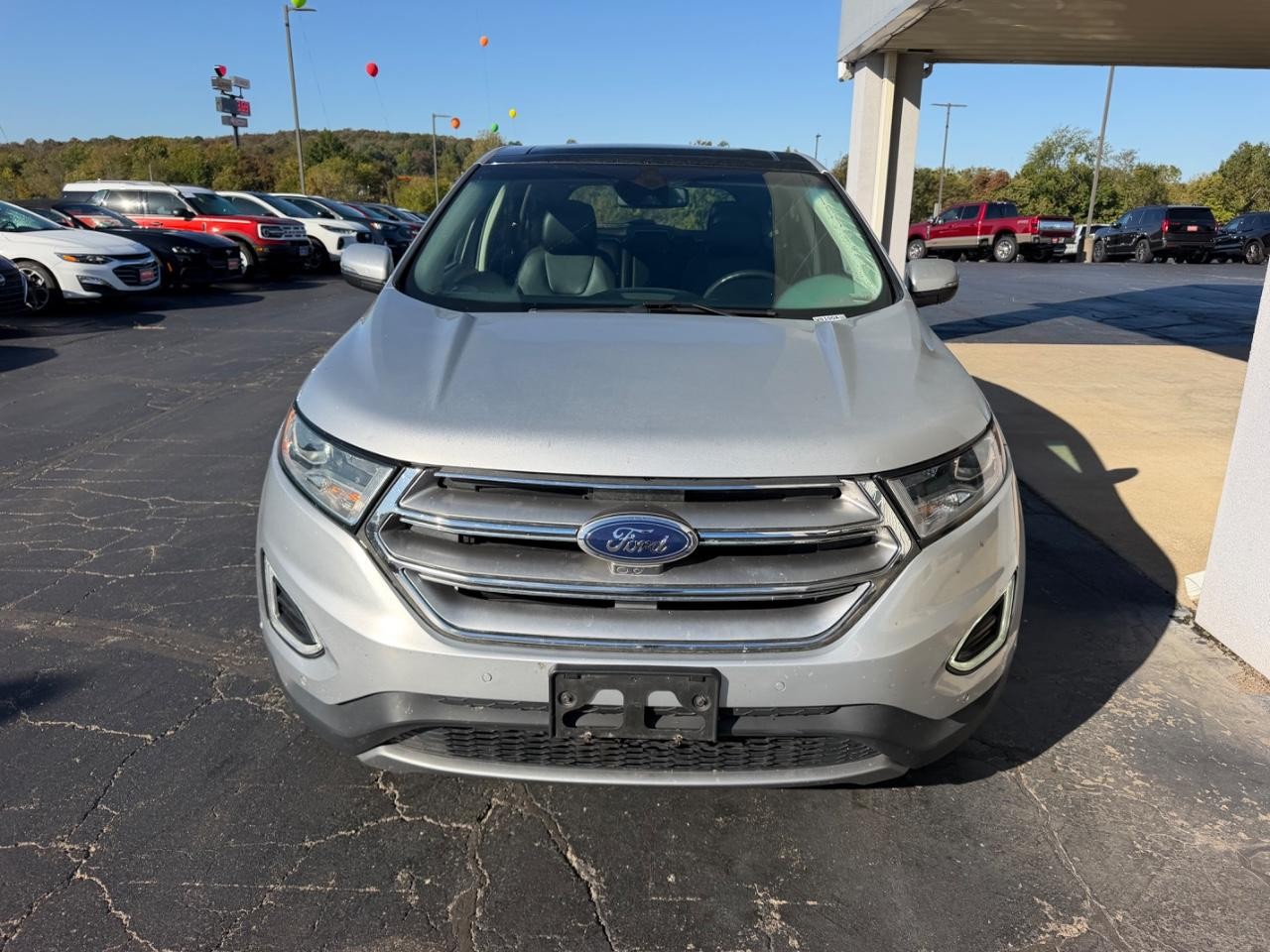 Ford Edge Vehicle Full-screen Gallery Image 09