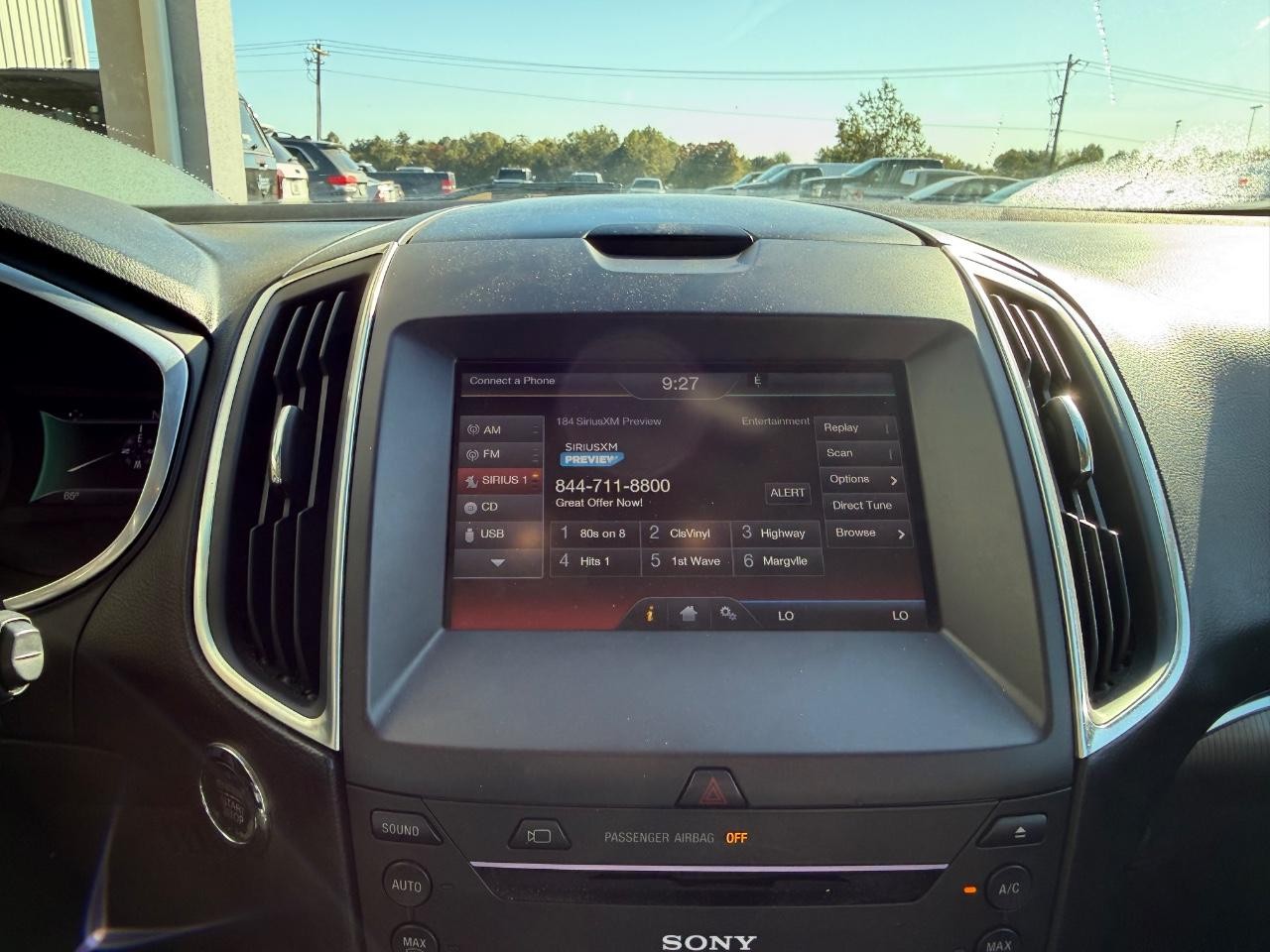 Ford Edge Vehicle Full-screen Gallery Image 16