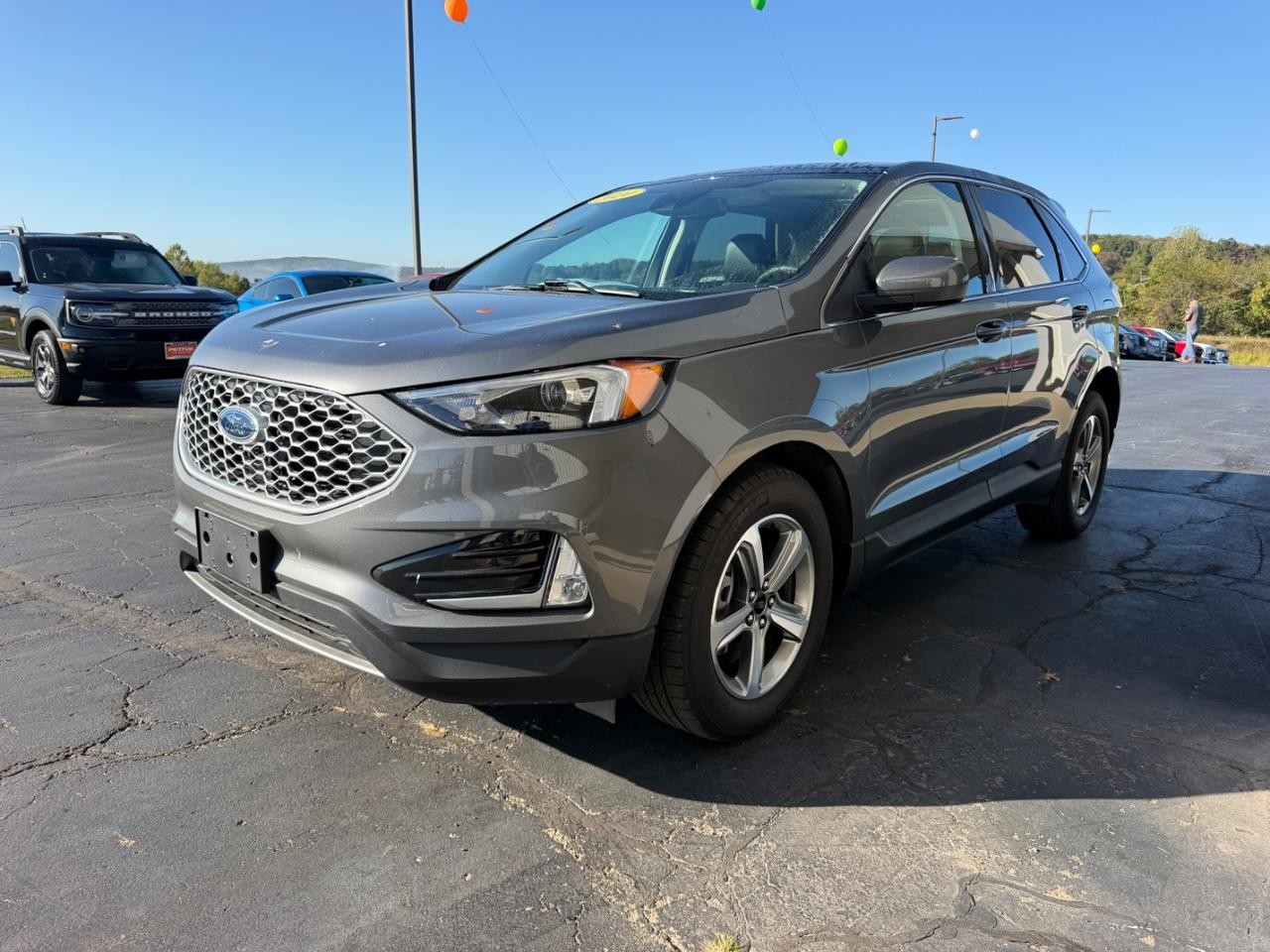 Ford Edge Vehicle Full-screen Gallery Image 08