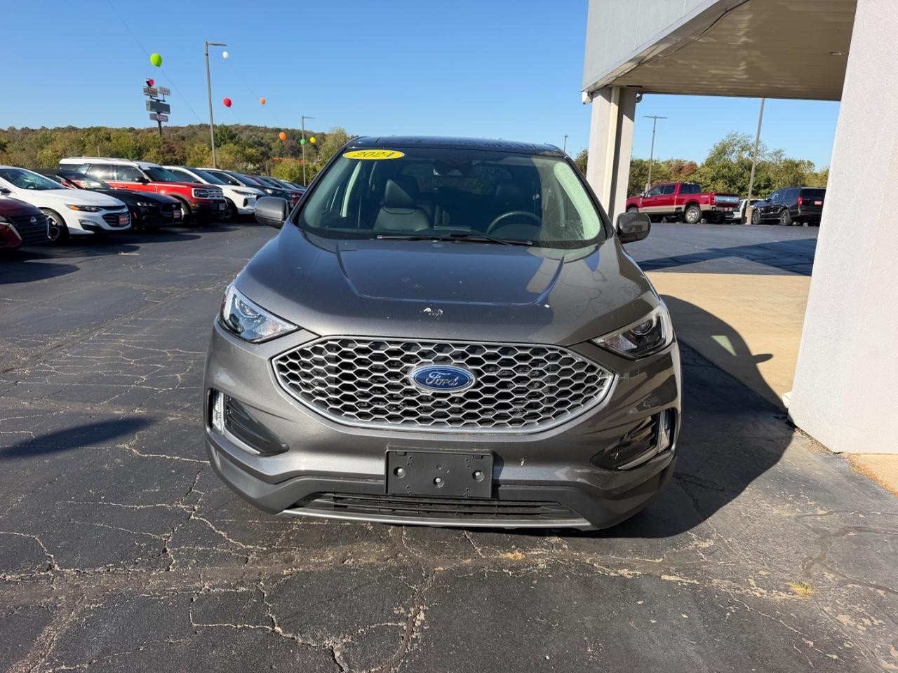Ford Edge Vehicle Full-screen Gallery Image 09