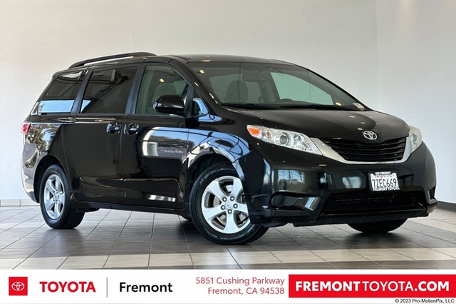 more details - toyota sienna