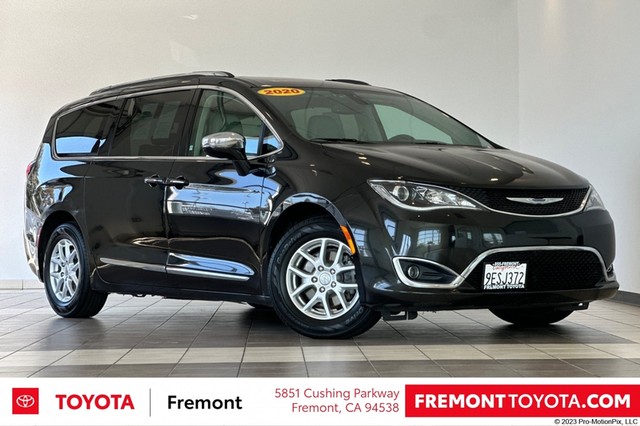 more details - chrysler pacifica