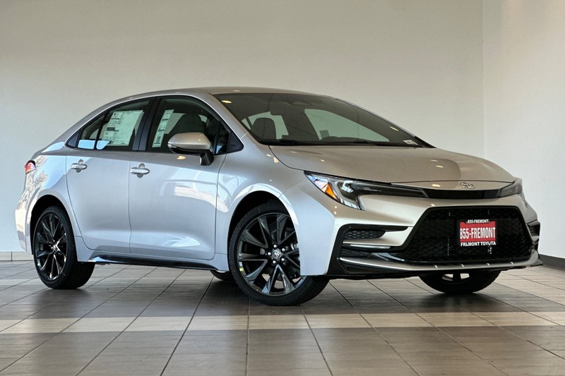 Toyota Corolla Vehicle Full-screen Gallery Image 02