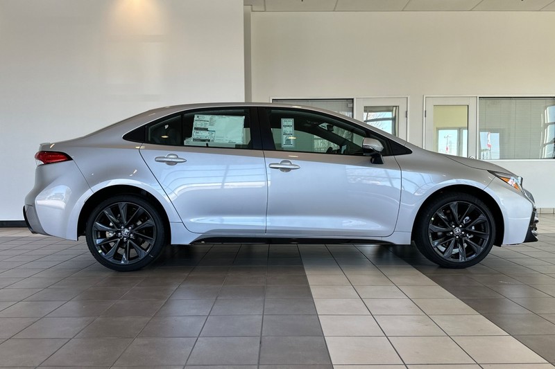 Toyota Corolla Vehicle Full-screen Gallery Image 04