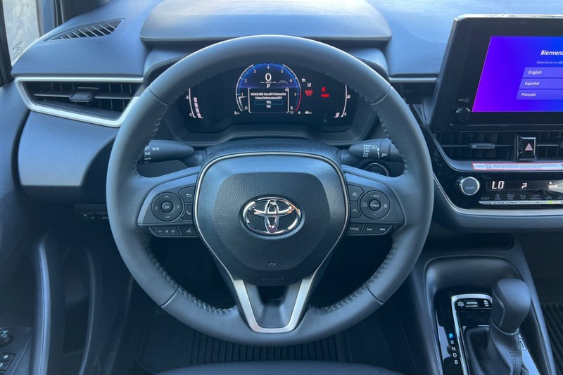 Toyota Corolla Vehicle Full-screen Gallery Image 12