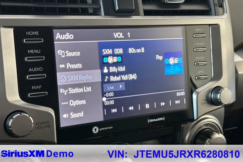 Toyota 4Runner Vehicle Full-screen Gallery Image 29