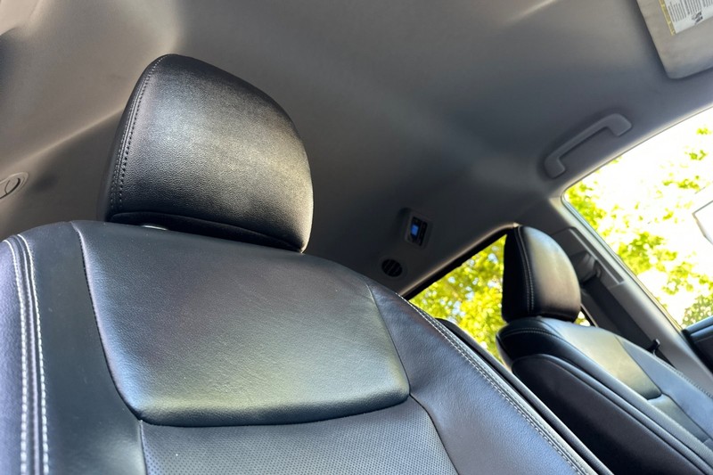 Toyota Sienna Vehicle Full-screen Gallery Image 18