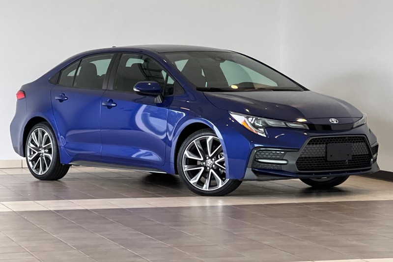 Toyota Corolla Vehicle Full-screen Gallery Image 02