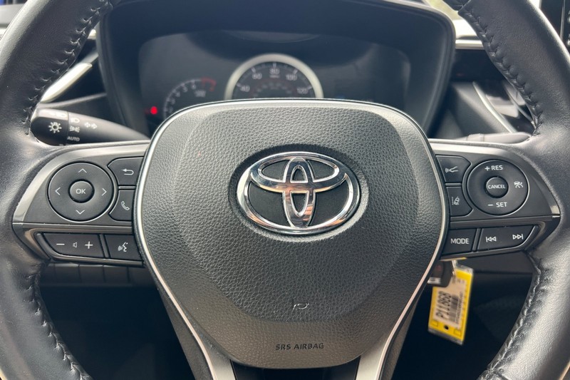 Toyota Corolla Vehicle Full-screen Gallery Image 21