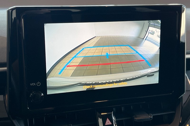 Toyota Corolla Vehicle Full-screen Gallery Image 16