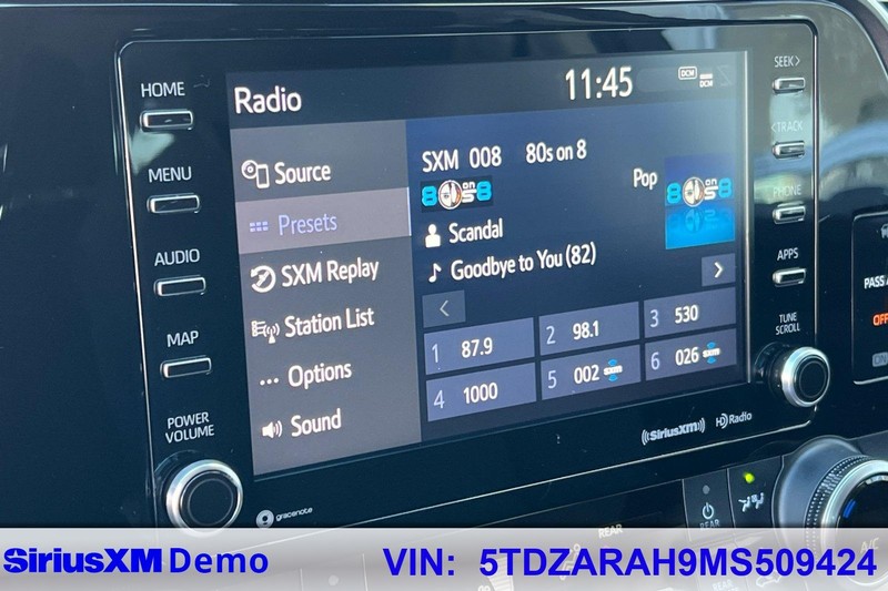 Toyota Highlander Hybrid Vehicle Full-screen Gallery Image 29