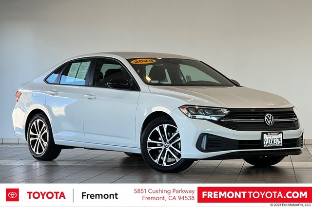 more details - volkswagen jetta