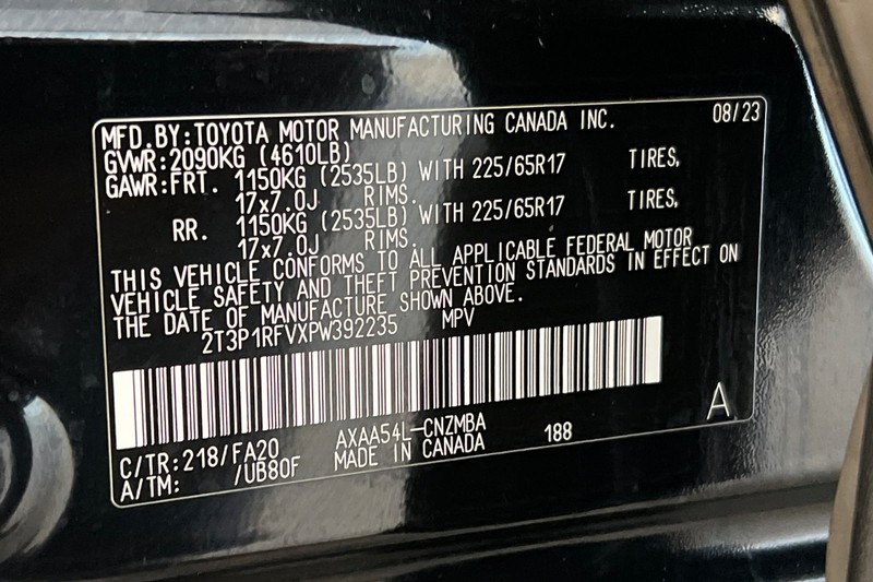 Toyota RAV4 Vehicle Full-screen Gallery Image 29