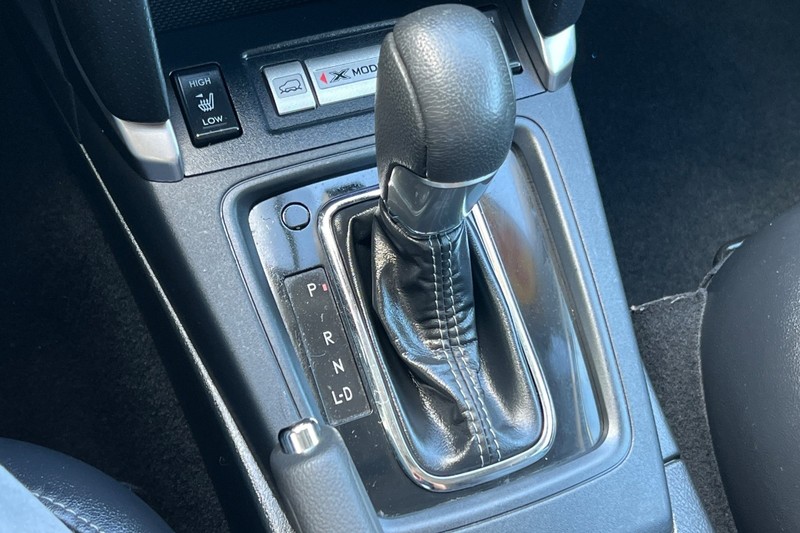 Subaru Forester Vehicle Full-screen Gallery Image 22