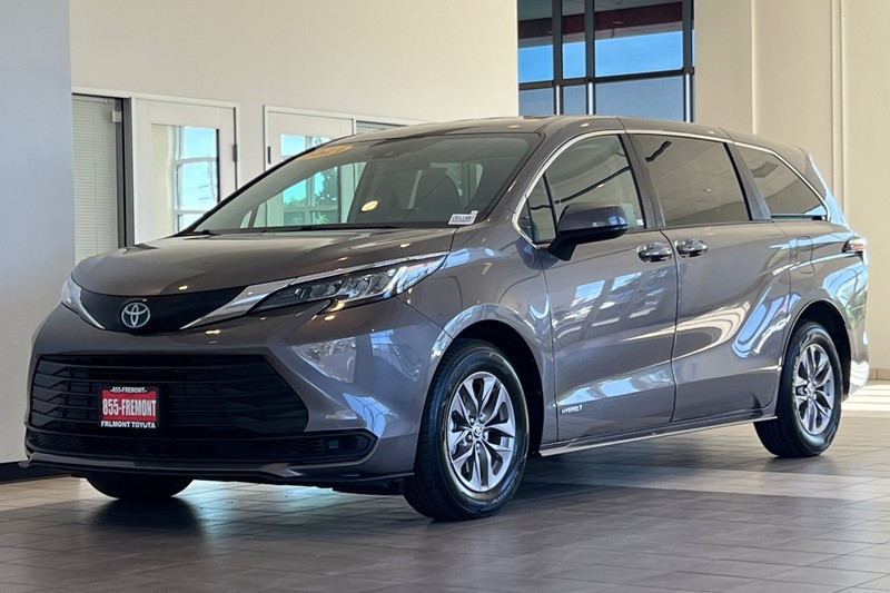 Toyota Sienna Vehicle Full-screen Gallery Image 08