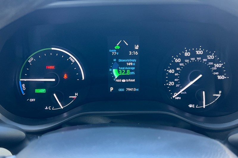 Toyota Sienna Vehicle Full-screen Gallery Image 25