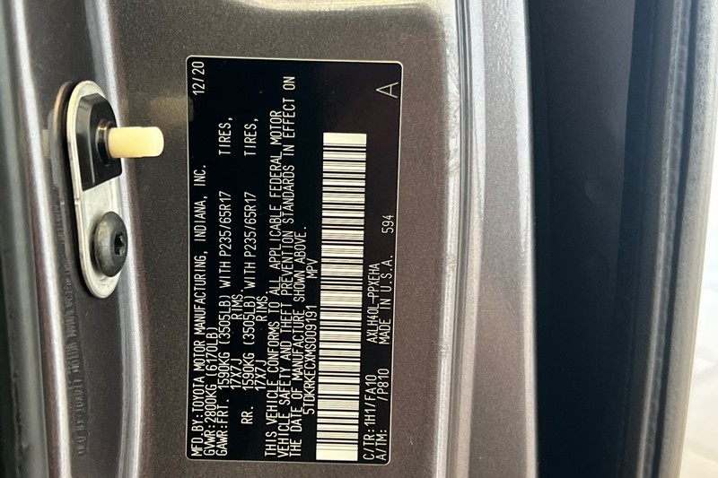 Toyota Sienna Vehicle Full-screen Gallery Image 30