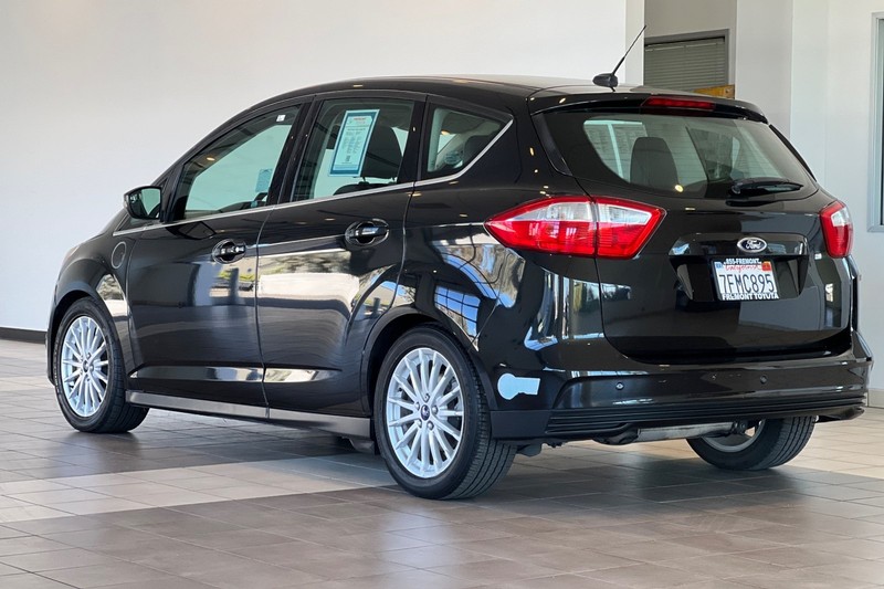 Ford C-Max Energi Vehicle Full-screen Gallery Image 06
