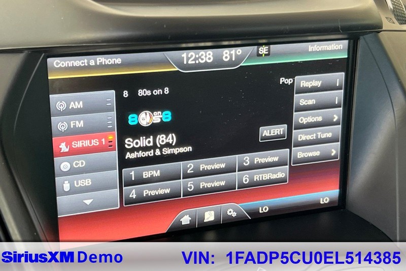 Ford C-Max Energi Vehicle Full-screen Gallery Image 27