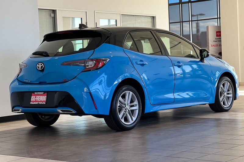 Toyota Corolla Vehicle Full-screen Gallery Image 04