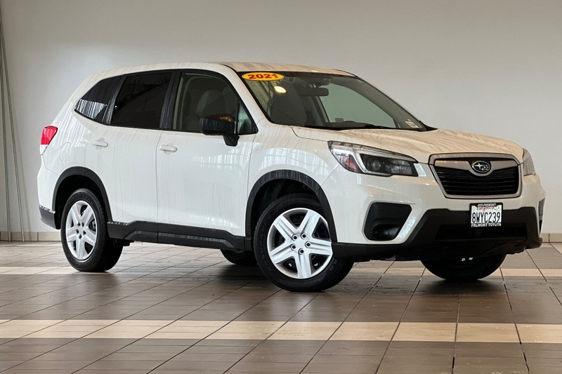 Subaru Forester Vehicle Full-screen Gallery Image 02