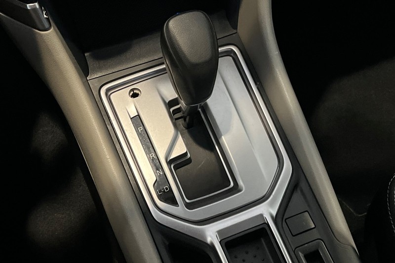 Subaru Forester Vehicle Full-screen Gallery Image 21