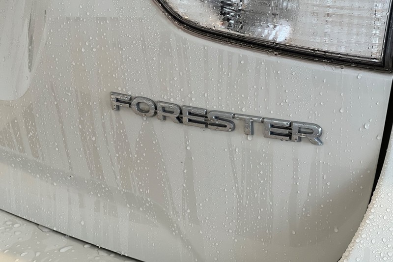 Subaru Forester Vehicle Full-screen Gallery Image 26