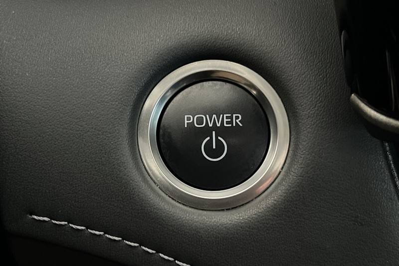 Toyota Highlander Vehicle Full-screen Gallery Image 23