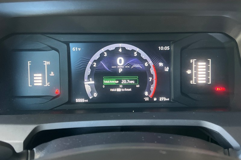 Toyota Tacoma 4WD Vehicle Full-screen Gallery Image 23