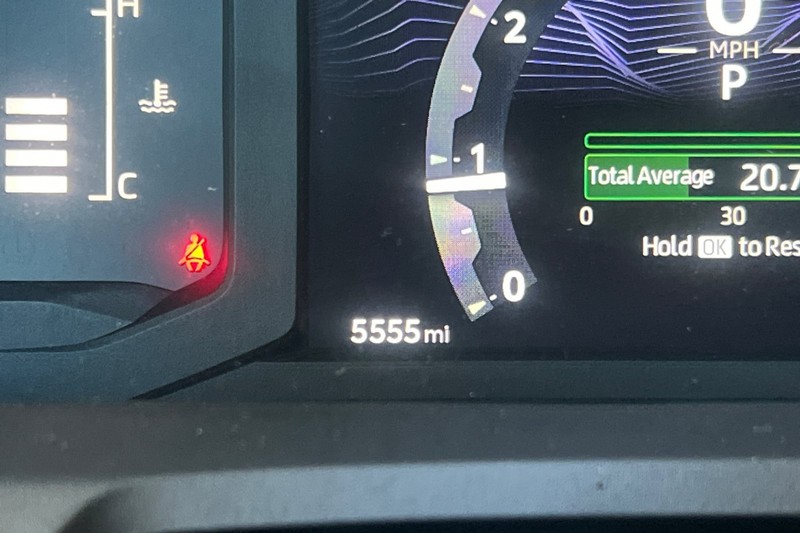 Toyota Tacoma 4WD Vehicle Full-screen Gallery Image 24