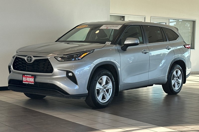 Toyota Highlander Vehicle Full-screen Gallery Image 08