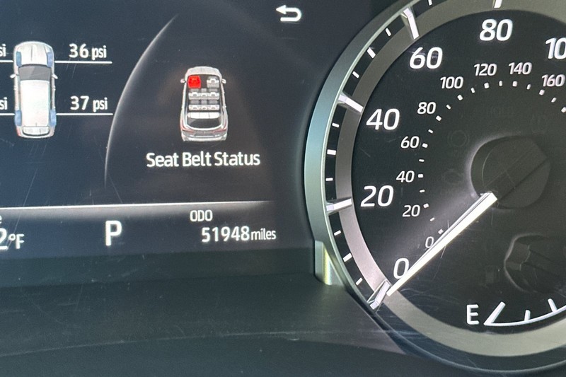 Toyota Highlander Vehicle Full-screen Gallery Image 26