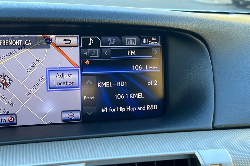 Lexus LS 460 Vehicle Full-screen Gallery Image 17