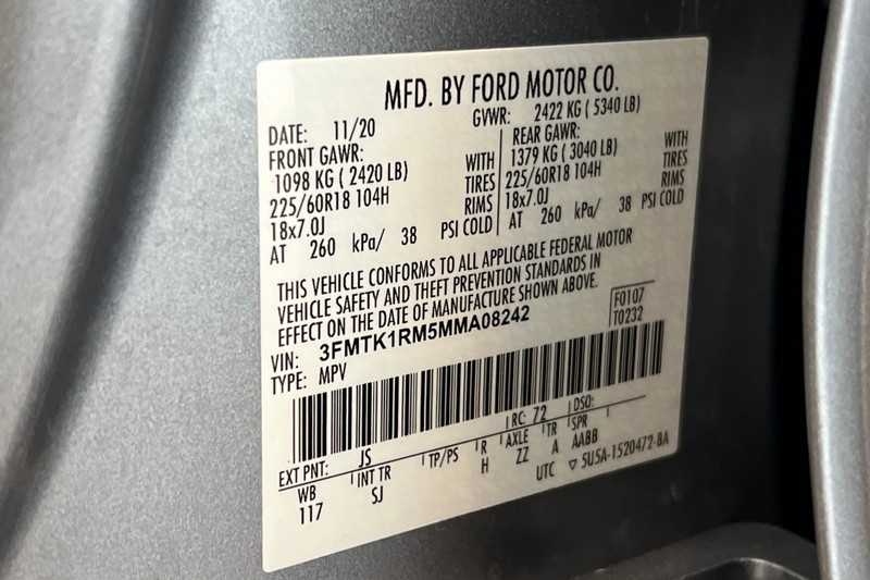 Ford Mustang Mach-E Vehicle Full-screen Gallery Image 30