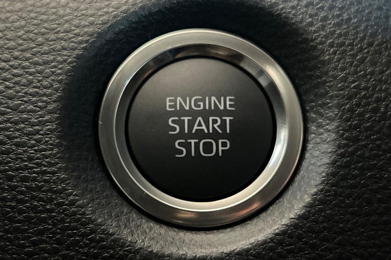 Toyota Corolla Hatchback Vehicle Full-screen Gallery Image 20