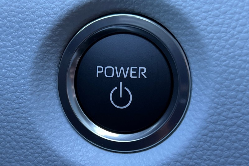 Toyota Corolla Vehicle Full-screen Gallery Image 19