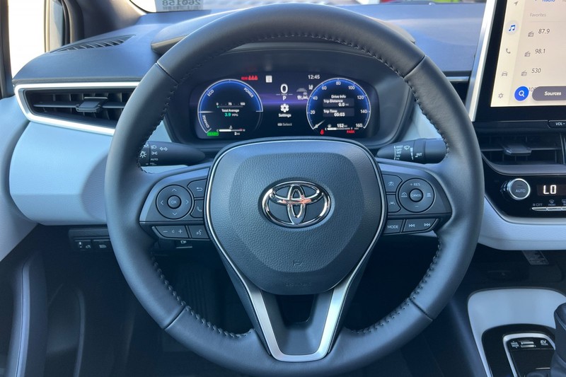 Toyota Corolla Vehicle Full-screen Gallery Image 20