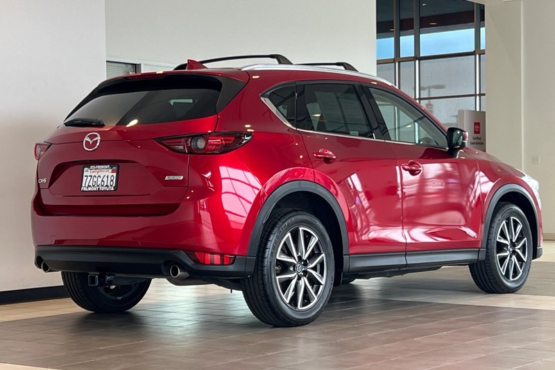 Mazda CX-5 Vehicle Full-screen Gallery Image 04