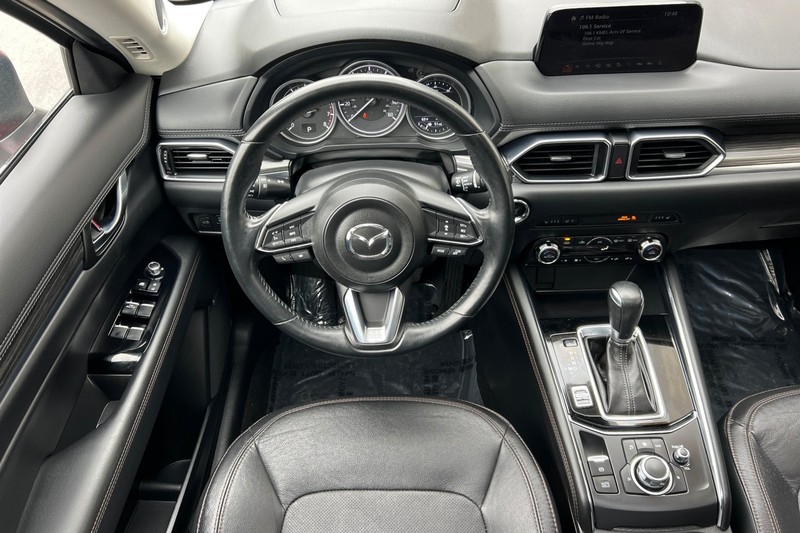 Mazda CX-5 Vehicle Full-screen Gallery Image 14