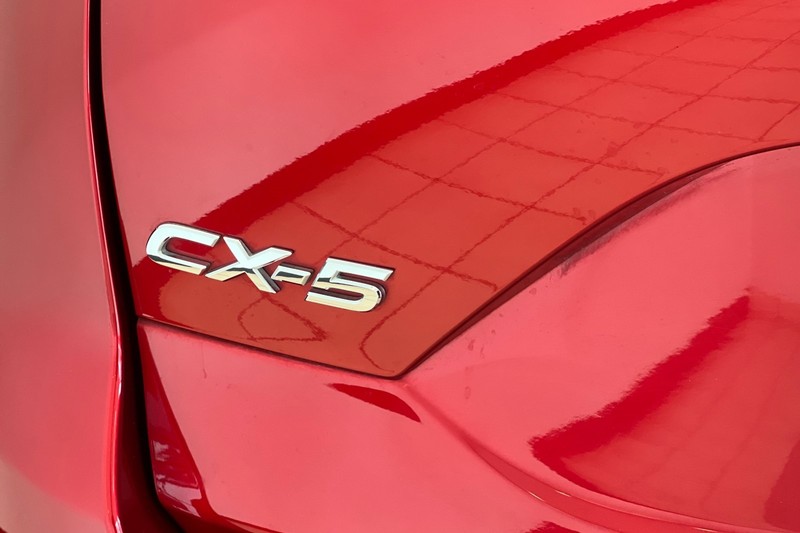 Mazda CX-5 Vehicle Full-screen Gallery Image 28