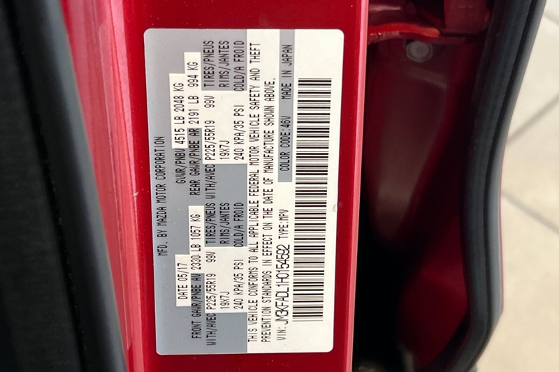 Mazda CX-5 Vehicle Full-screen Gallery Image 30