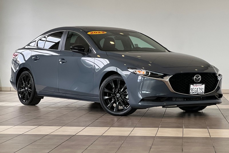 Mazda Mazda3 Sedan Vehicle Full-screen Gallery Image 02