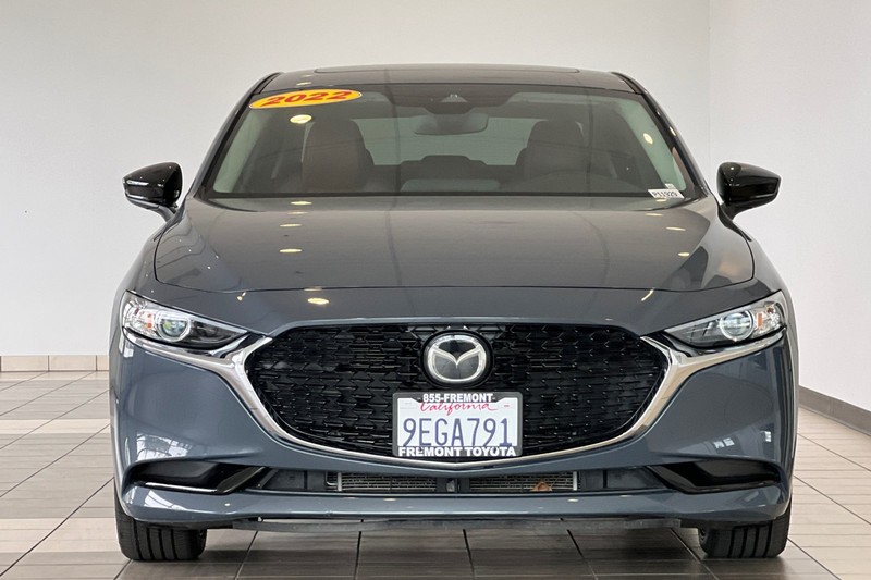 Mazda Mazda3 Sedan Vehicle Full-screen Gallery Image 09