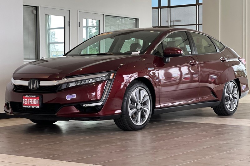 Honda Clarity Plug-In Hybrid Vehicle Full-screen Gallery Image 08